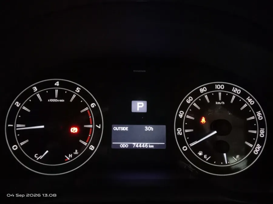 Foto Mobil Bekas Odometer Toyota Kijang Innova 2.0 G tahun 2017