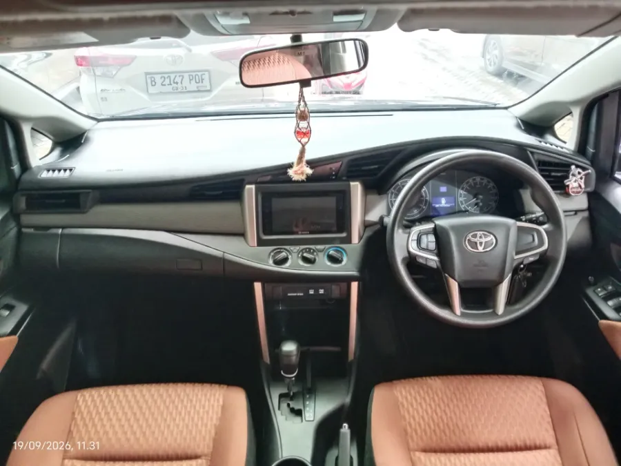 Foto Mobil Bekas Dashboard Toyota Kijang Innova 2.0 G tahun 2019