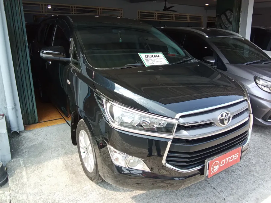 Foto Mobil Bekas Kanan Depan Toyota Kijang Innova 2.0 G tahun 2019