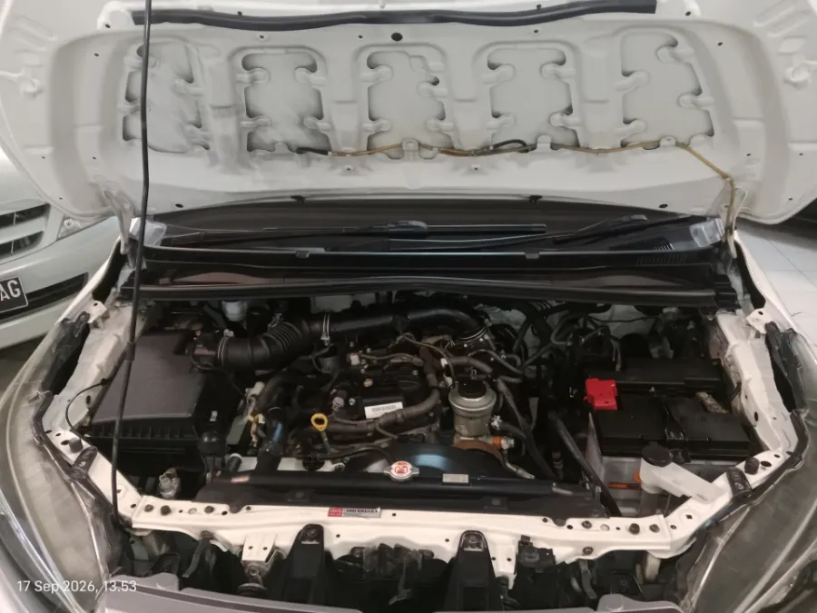 Foto Mobil Bekas Mesin Toyota Kijang Innova 2.0 G tahun 2020