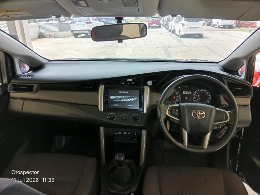 Foto Mobil Bekas Dashboard Toyota Kijang Innova 2.0 G tahun 2021