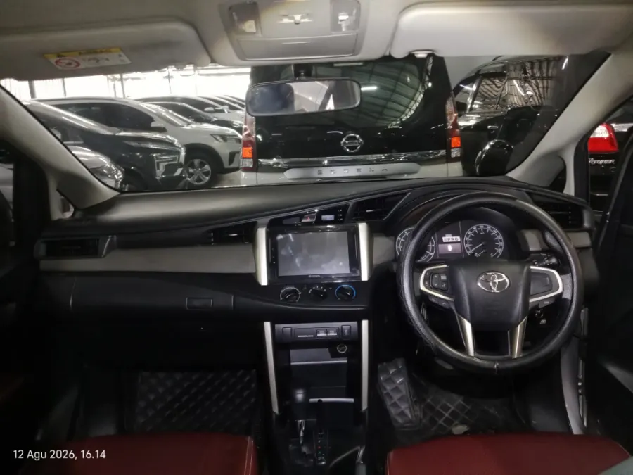 Foto Mobil Bekas Dashboard Toyota Kijang Innova 2.0 G tahun 2021