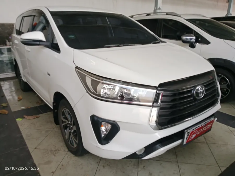 Foto Mobil Bekas Kanan Depan Toyota Kijang Innova 2.0 G tahun 2021