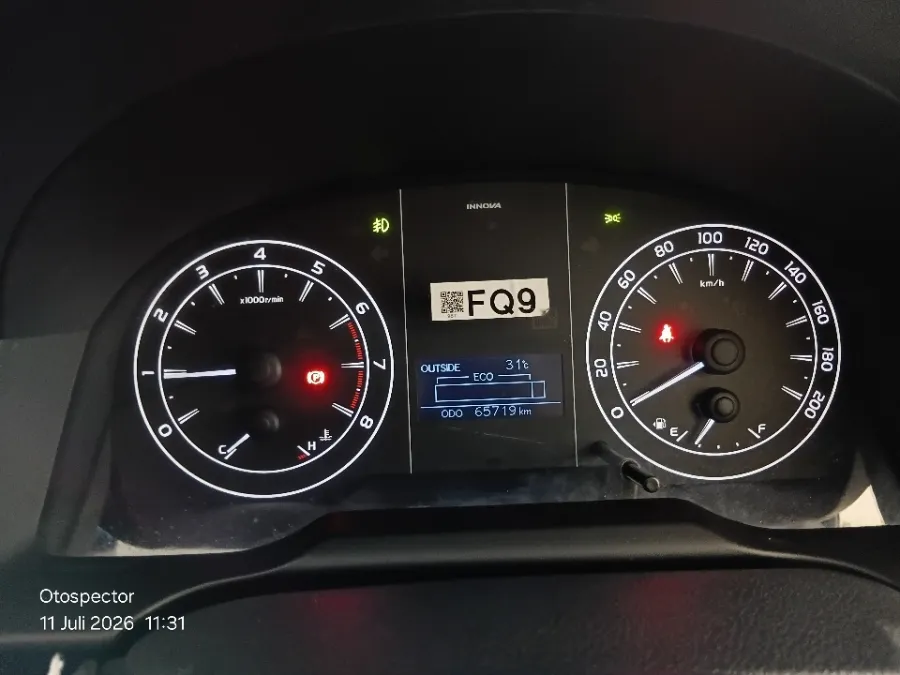 Foto Mobil Bekas Odometer Toyota Kijang Innova 2.0 G tahun 2021