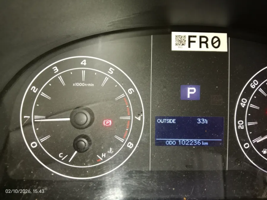 Foto Mobil Bekas Odometer Toyota Kijang Innova 2.0 G tahun 2021