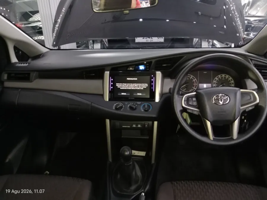 Foto Mobil Bekas Dashboard Toyota Kijang Innova 2.0 G tahun 2022