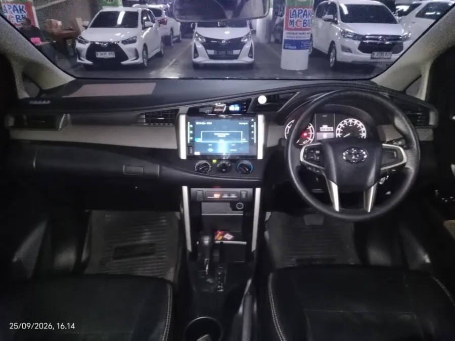 Foto Mobil Bekas Dashboard Toyota Kijang Innova 2.0 G tahun 2022