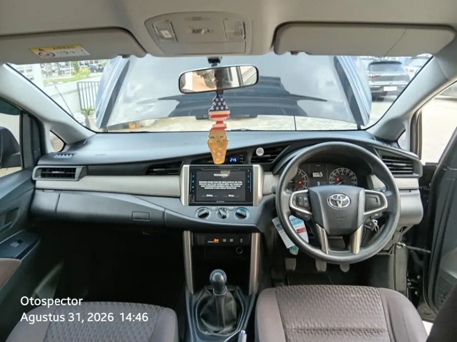 Foto Mobil Bekas Dashboard Toyota Kijang Innova 2.0 G tahun 2023