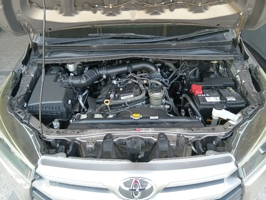 Foto Mobil Bekas Mesin Toyota Kijang Innova 2.0 V tahun 2016