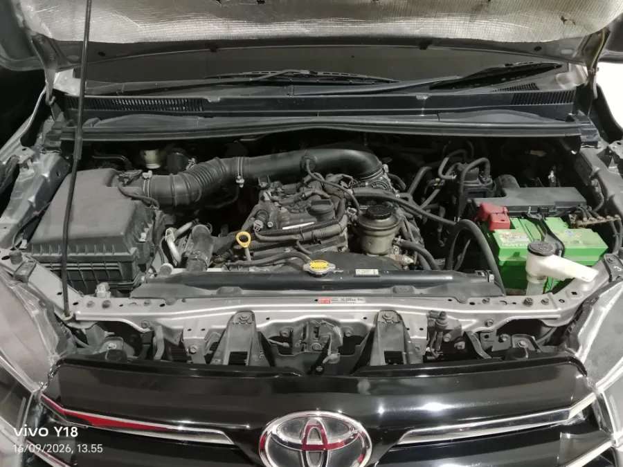 Foto Mobil Bekas Mesin Toyota Kijang Innova 2.0 V tahun 2016