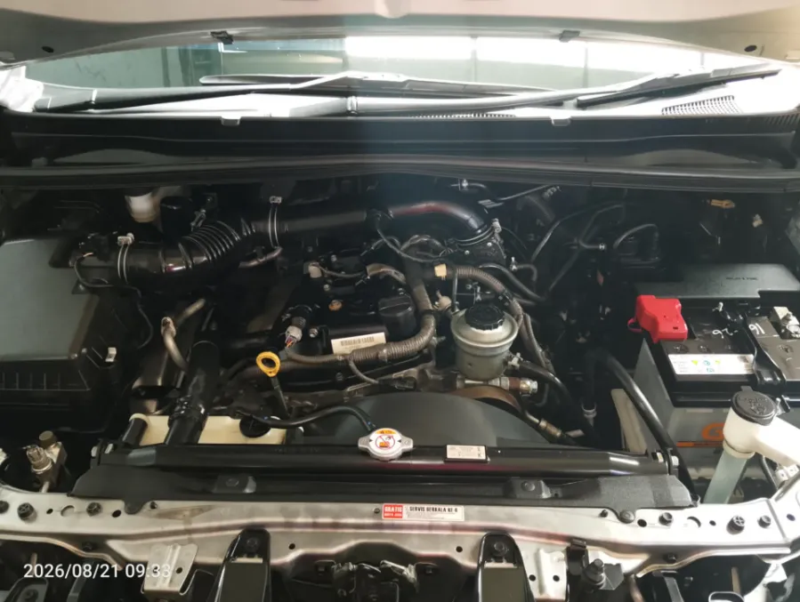 Foto Mobil Bekas Mesin Toyota Kijang Innova 2.0 V tahun 2017