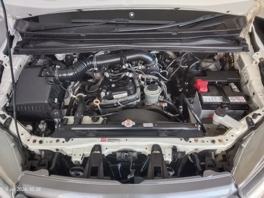 Foto Mobil Bekas Mesin Toyota Kijang Innova 2.0 V tahun 2019