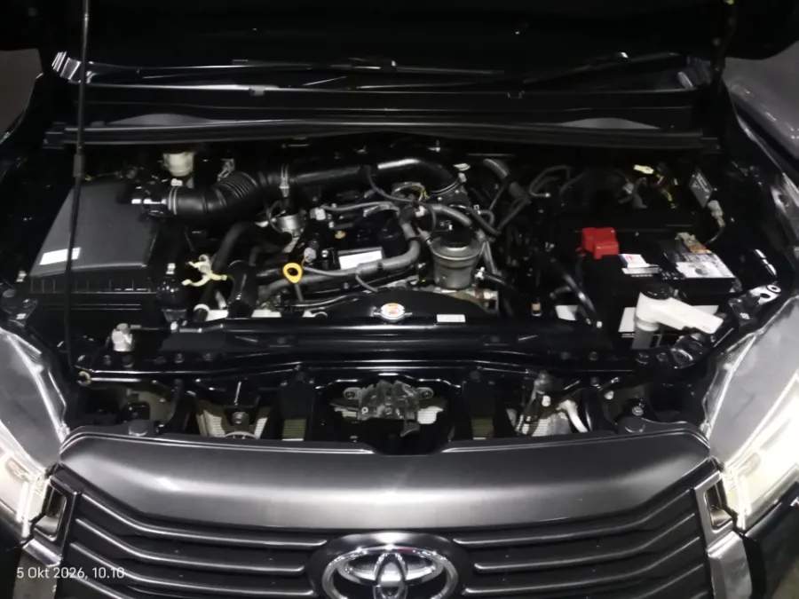 Foto Mobil Bekas Mesin Toyota Kijang Innova 2.0 V tahun 2022