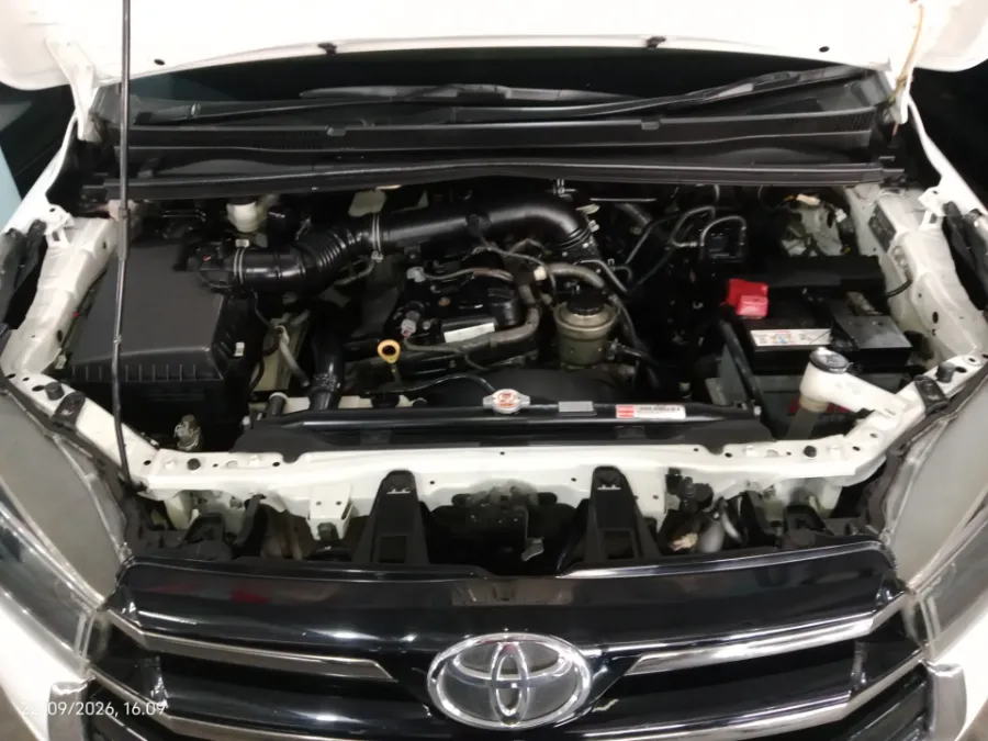 Foto Mobil Bekas Mesin Toyota Kijang Innova 2.0 Venturer tahun 2017