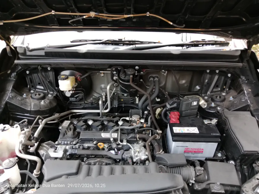 Foto Mobil Bekas Mesin Toyota Kijang Innova 2.0 Zenix G CVT tahun 2023