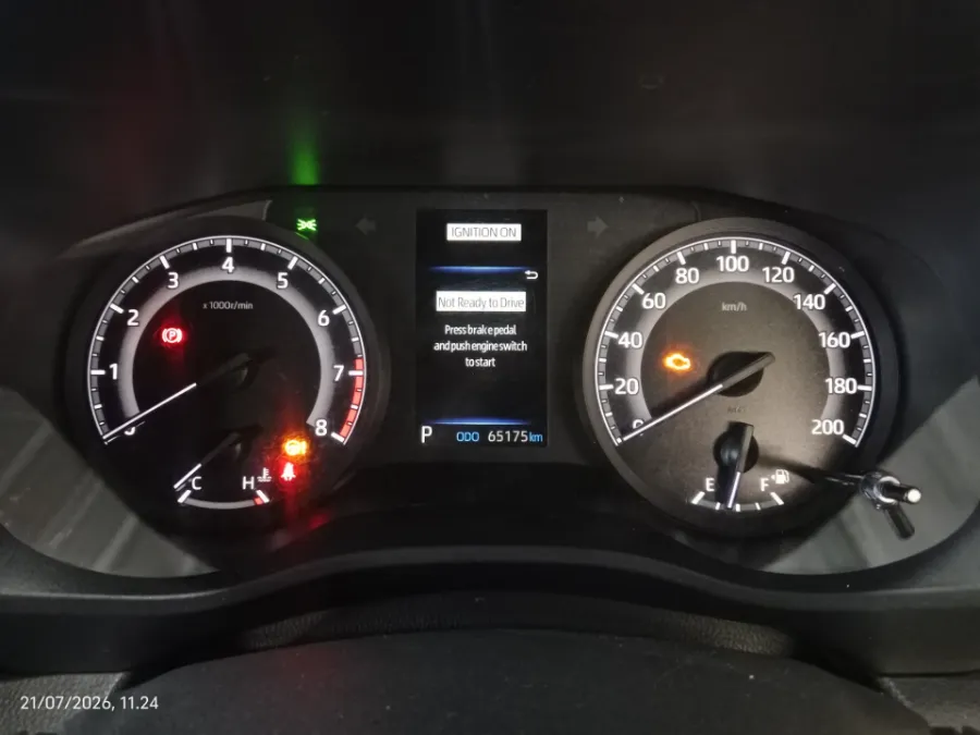 Foto Mobil Bekas Odometer Toyota Kijang Innova 2.0 Zenix G CVT tahun 2023