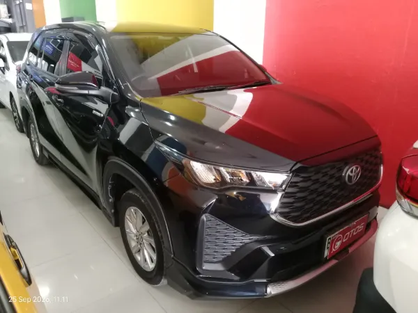 2023 Toyota Kijang Innova 2.0 Zenix G HV CVT