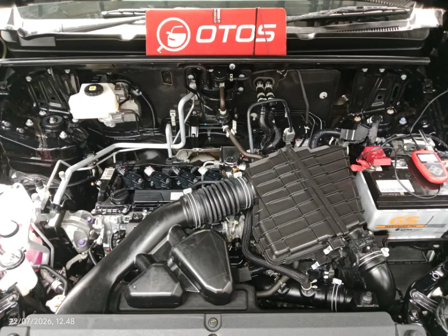 Foto Mobil Bekas Mesin Toyota Kijang Innova 2.0 Zenix G HV CVT tahun 2024
