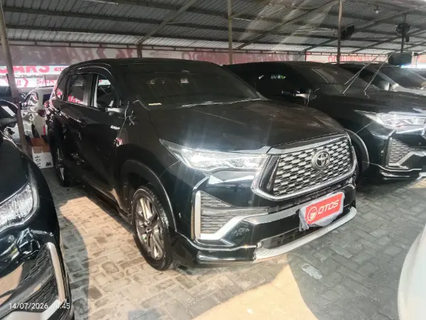 2023 Toyota Kijang Innova 2.0 Zenix Q HV CVT TSS - Foto 1 dari 6