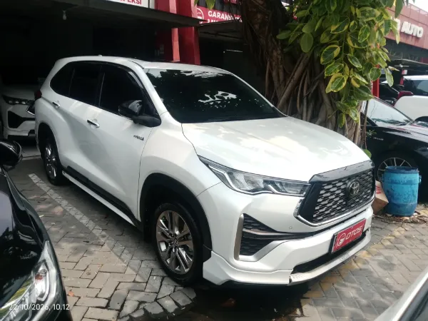 2023 Toyota Kijang Innova 2.0 Zenix Q HV CVT TSS