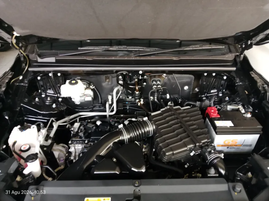 Foto Mobil Bekas Mesin Toyota Kijang Innova 2.0 Zenix Q HV CVT TSS tahun 2023