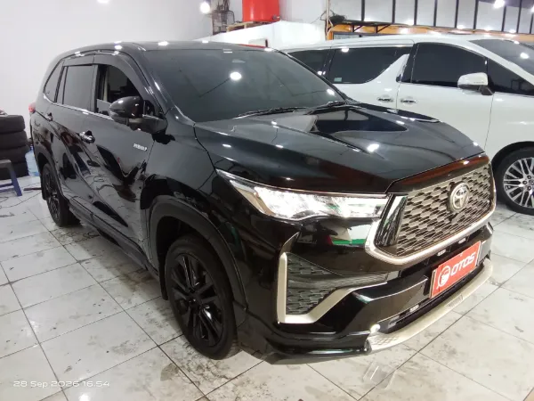 2025 Toyota Kijang Innova 2.0 Zenix Q HV CVT TSS