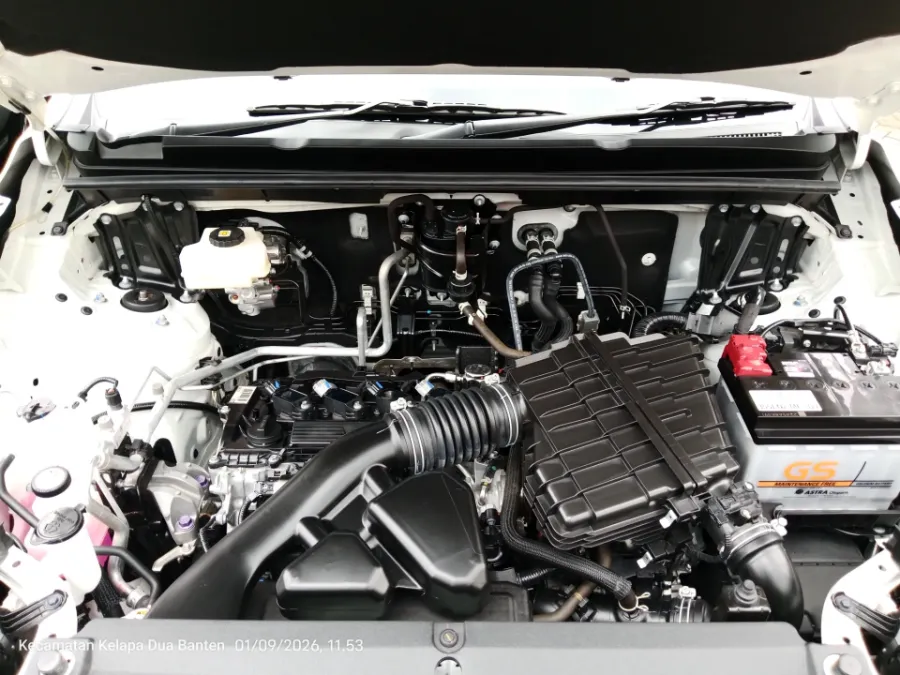 Foto Mobil Bekas Mesin Toyota Kijang Innova 2.0 Zenix Q HV CVT TSS tahun 2025