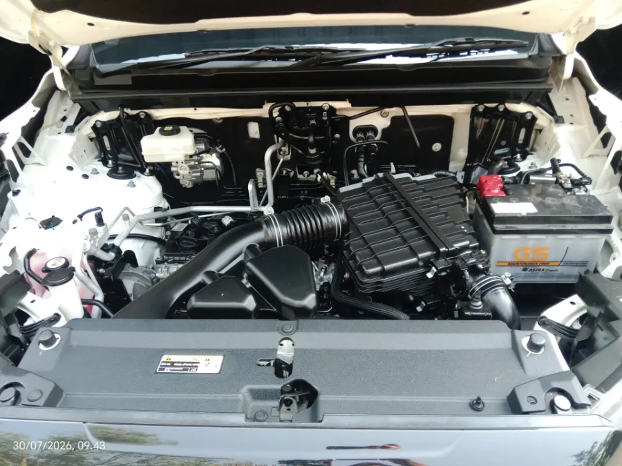 Foto Mobil Bekas Mesin Toyota Kijang Innova 2.0 Zenix Q HV CVT TSS Modellista tahun 2022