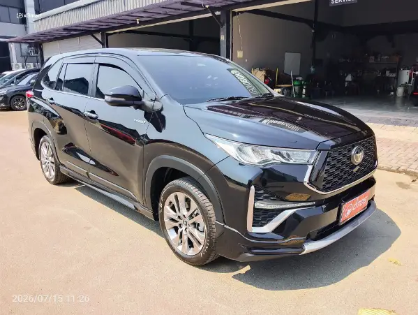 2023 Toyota Kijang Innova 2.0 Zenix Q HV CVT TSS Modellista - Foto 1 dari 9