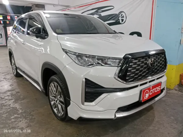 2023 Toyota Kijang Innova 2.0 Zenix Q HV CVT TSS Modellista - Foto 1 dari 6