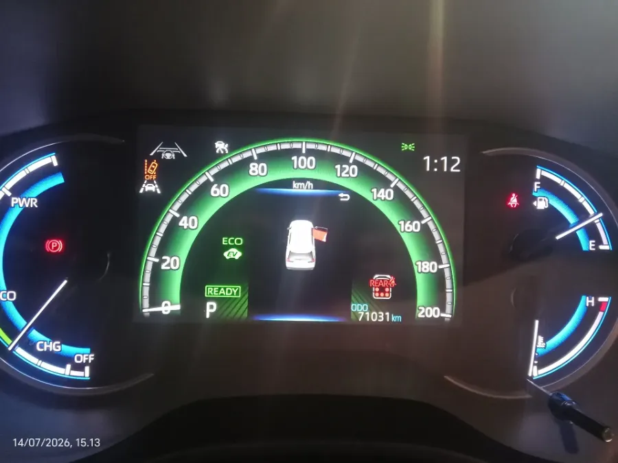 Foto Mobil Bekas Odometer Toyota Kijang Innova 2.0 Zenix Q HV CVT TSS Modellista tahun 2023