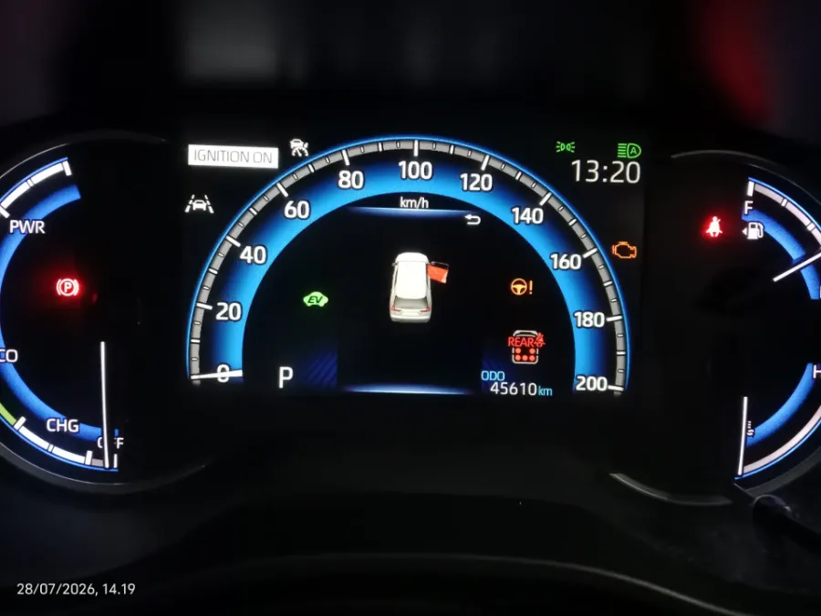 Foto Mobil Bekas Odometer Toyota Kijang Innova 2.0 Zenix Q HV CVT TSS Modellista tahun 2023