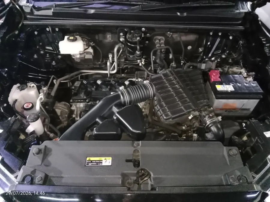 Foto Mobil Bekas Mesin Toyota Kijang Innova 2.0 Zenix Q HV CVT TSS Modellista tahun 2024