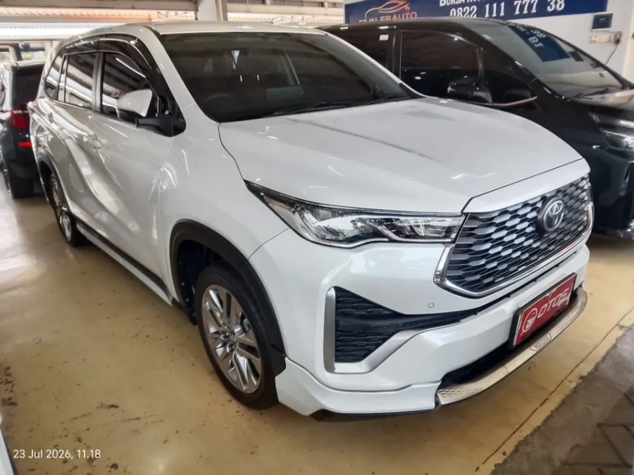 Foto Mobil Bekas Kanan Depan Toyota Kijang Innova 2.0 Zenix V CVT tahun 2022