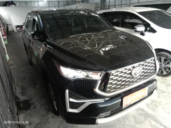 2022 Toyota Kijang Innova 2.0 Zenix V HV CVT