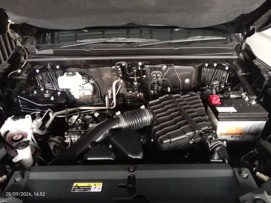 Foto Mobil Bekas Mesin Toyota Kijang Innova 2.0 Zenix V HV CVT tahun 2022
