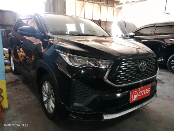 2023 Toyota Kijang Innova 2.0 Zenix V HV CVT