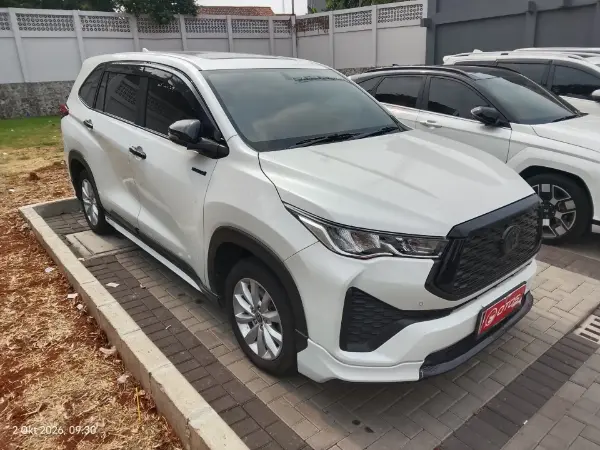 2023 Toyota Kijang Innova 2.0 Zenix V HV CVT