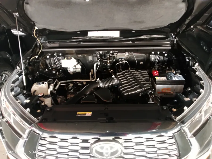 Foto Mobil Bekas Mesin Toyota Kijang Innova 2.0 Zenix V HV CVT tahun 2023