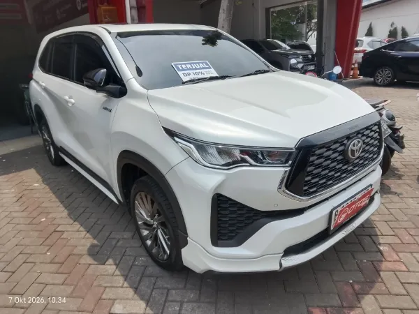 2024 Toyota Kijang Innova 2.0 Zenix V HV CVT