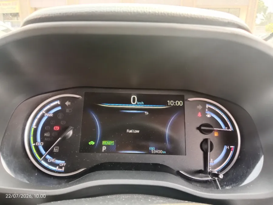 Foto Mobil Bekas Odometer Toyota Kijang Innova 2.0 Zenix V HV CVT tahun 2024