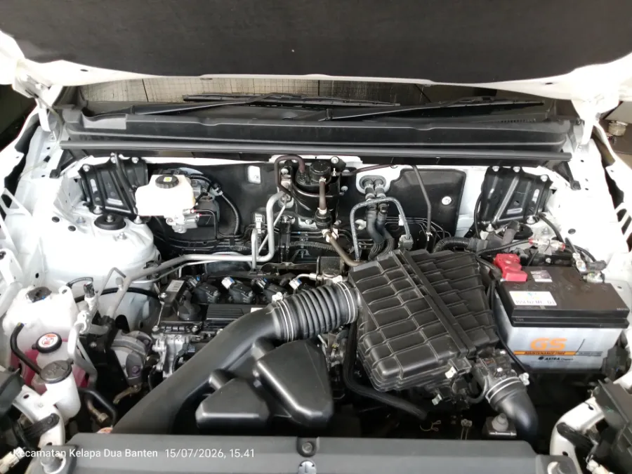 Foto Mobil Bekas Mesin Toyota Kijang Innova 2.0 Zenix V HV CVT tahun 2025