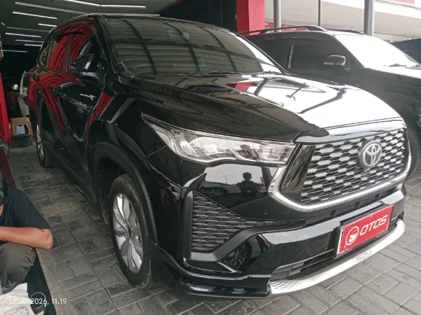 2026 Toyota Kijang Innova 2.0 Zenix V HV CVT