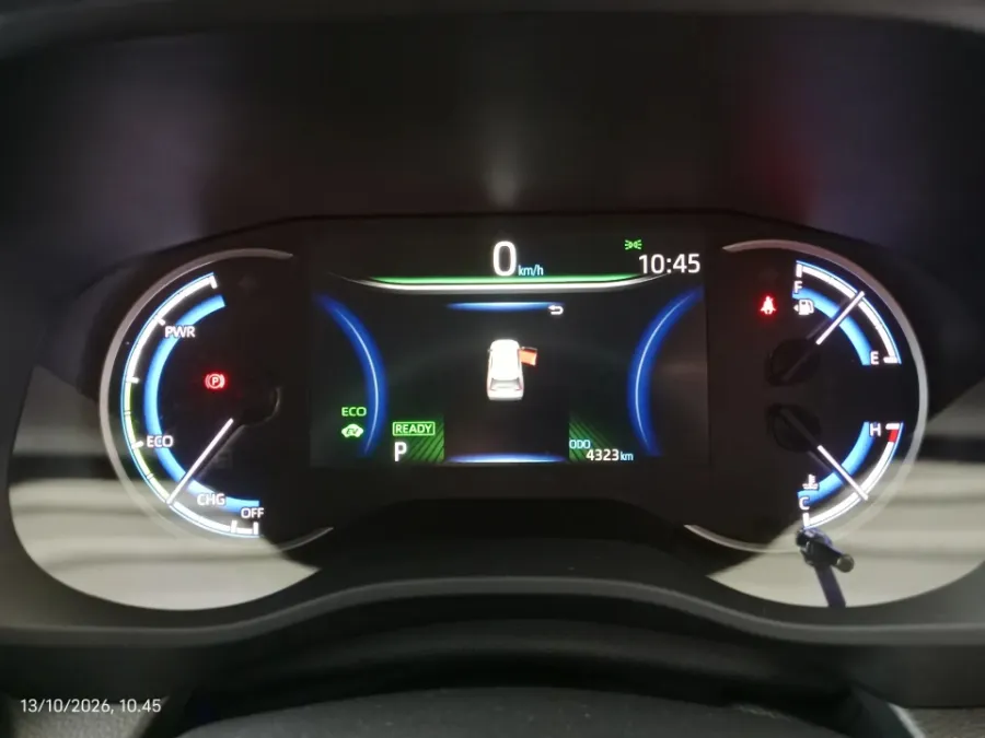 Foto Mobil Bekas Odometer Toyota Kijang Innova 2.0 Zenix V HV CVT tahun 2026