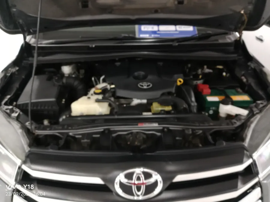 Foto Mobil Bekas Mesin Toyota Kijang Innova 2.4 G tahun 2016