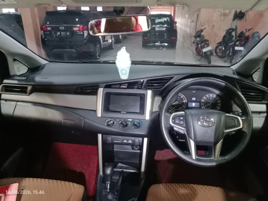 Foto Mobil Bekas Dashboard Toyota Kijang Innova 2.4 G tahun 2017