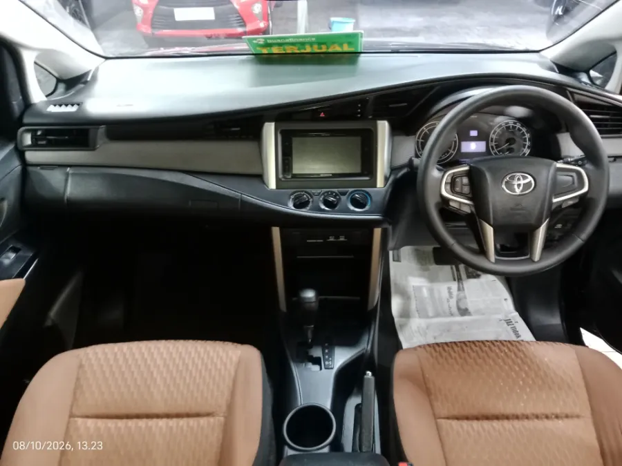 Foto Mobil Bekas Dashboard Toyota Kijang Innova 2.4 G tahun 2017