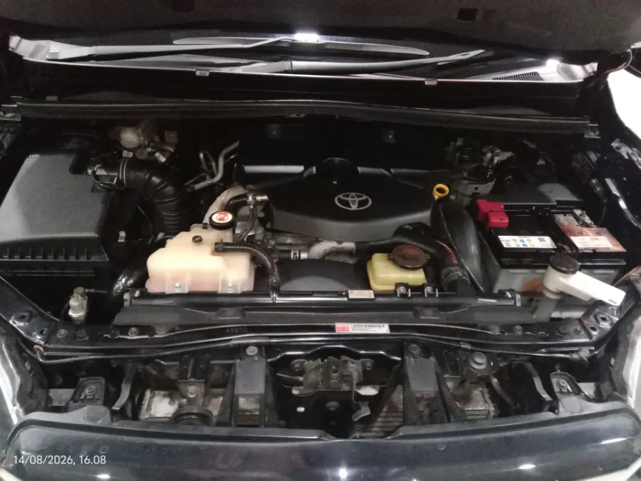 Foto Mobil Bekas Mesin Toyota Kijang Innova 2.4 G tahun 2017
