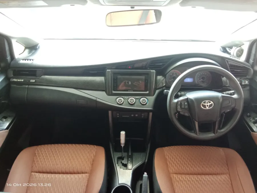 Foto Mobil Bekas Dashboard Toyota Kijang Innova 2.4 G tahun 2018
