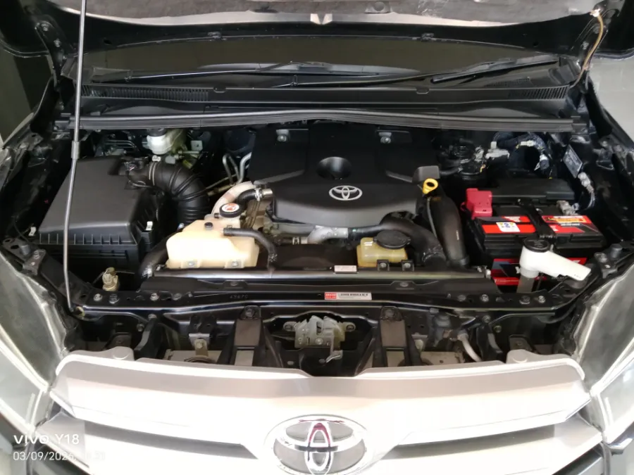 Foto Mobil Bekas Mesin Toyota Kijang Innova 2.4 G tahun 2018